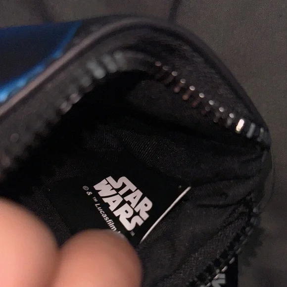 HPx2✨✨ Star Wars Darth Vader Coin Pouch - NWT - Picture 9 of 11